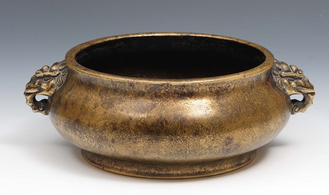 Appraisal: A Chinese ding form bronze censer th th Centurythe compressed