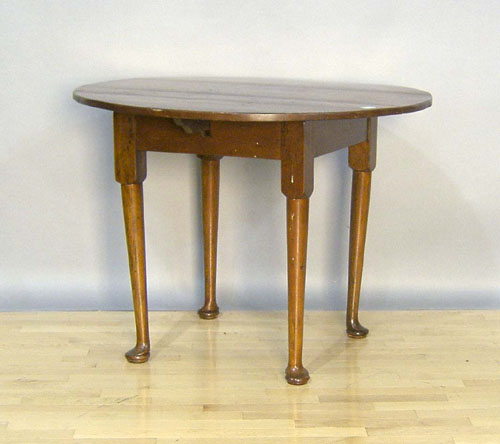 Appraisal: Queen Anne style cherry wood tavern table h w