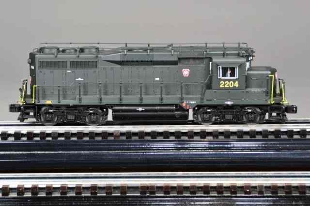 Appraisal: LIONEL LOCOMOTIVE - GP- PENNSYLVANIA RRLocomotive item painted black with