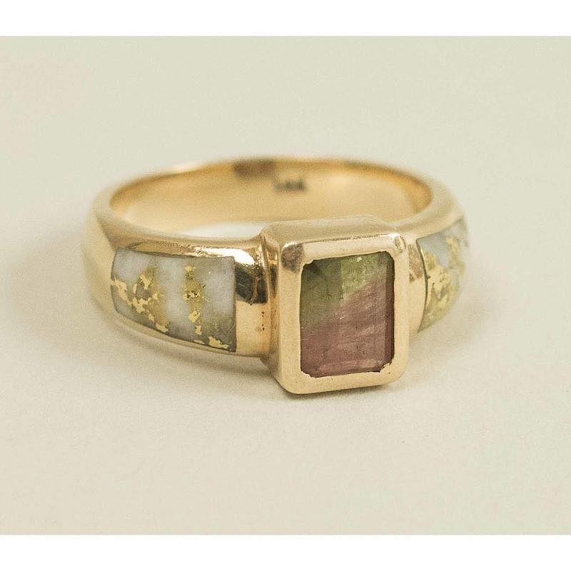 Appraisal: K Gold and Gold Quartz w Stone Ring K gold