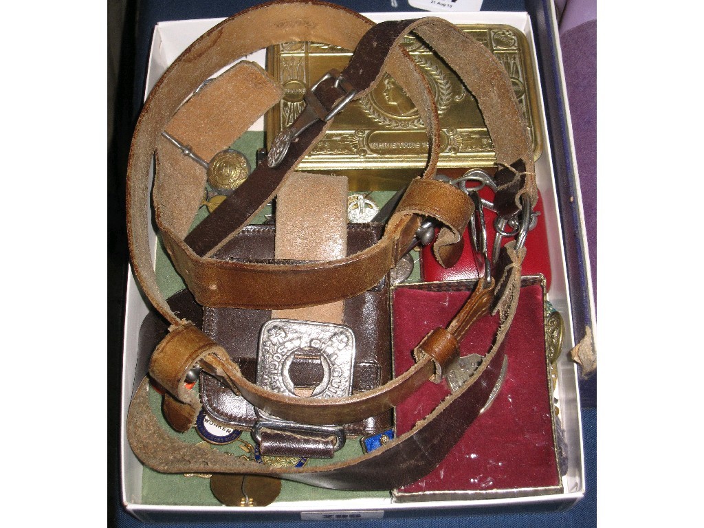 Appraisal: Box of miscellania - Christmas tin Girl Guide belt Cub