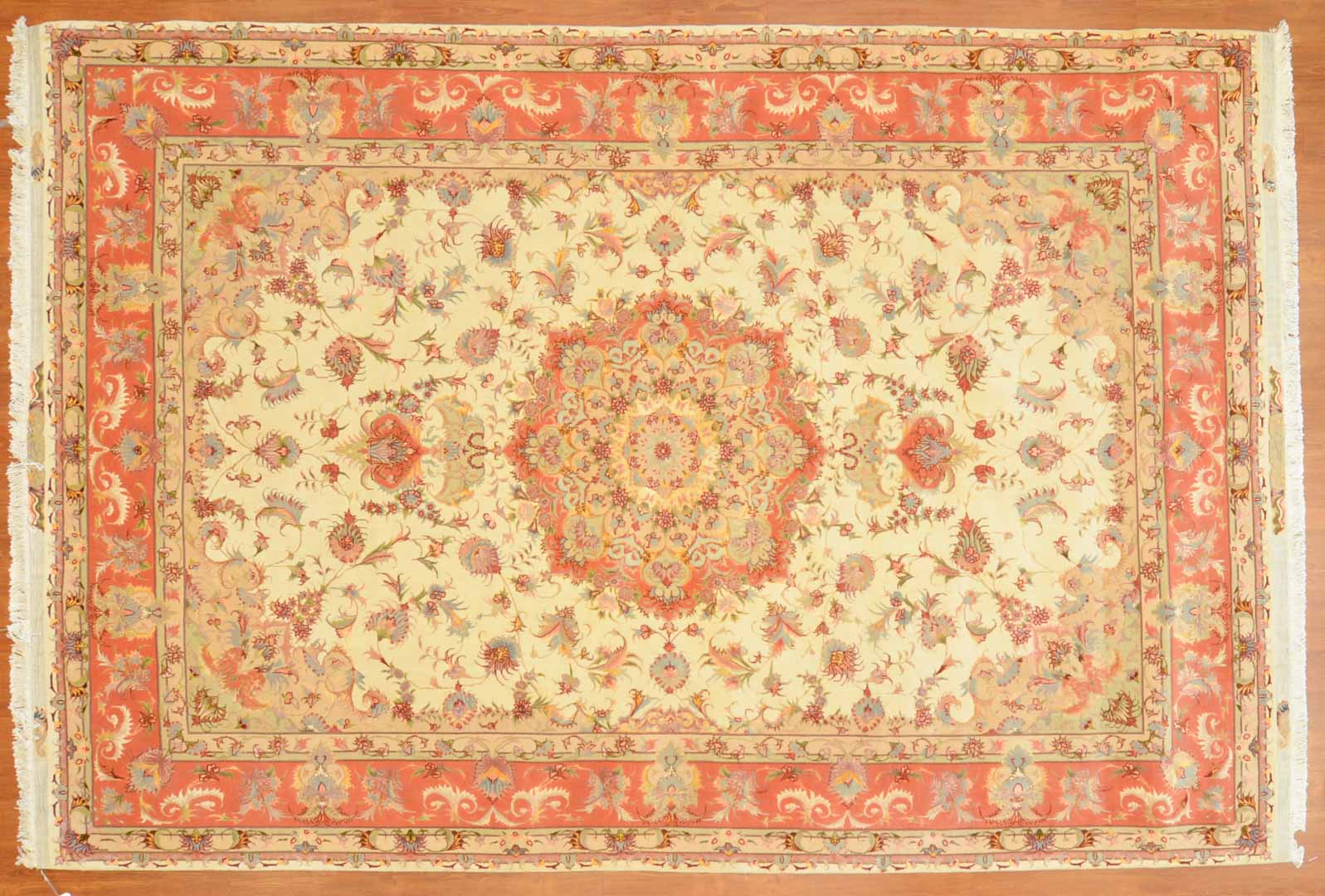 Appraisal: Fine Persian Tabriz rug approx x Iran modern Condition Like