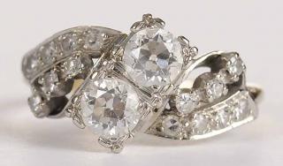 Appraisal: kt Diamond Ring vintage two old European cut diamonds estimated