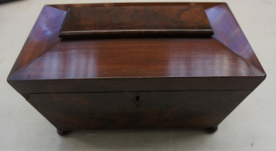 Appraisal: George III mahogany Tea Caddie with fitted interior length cm