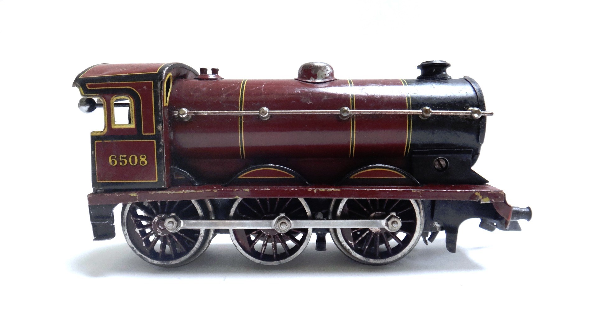 Appraisal: A pre-war O gauge clockwork locomotive and tender early th