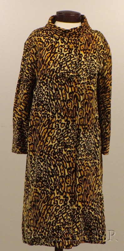 Appraisal: Vintage Bill Blass for Bond Street Leopard-print Velvet Coat s