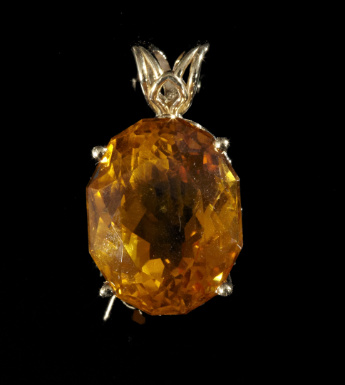 Appraisal: Fourteen-Karat Yellow Gold and Citrine Pendant Drop composed of an