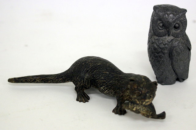 Appraisal: AN AUSTRIAN COLD PAINTED BRONZE SCULPTURE of an otter with