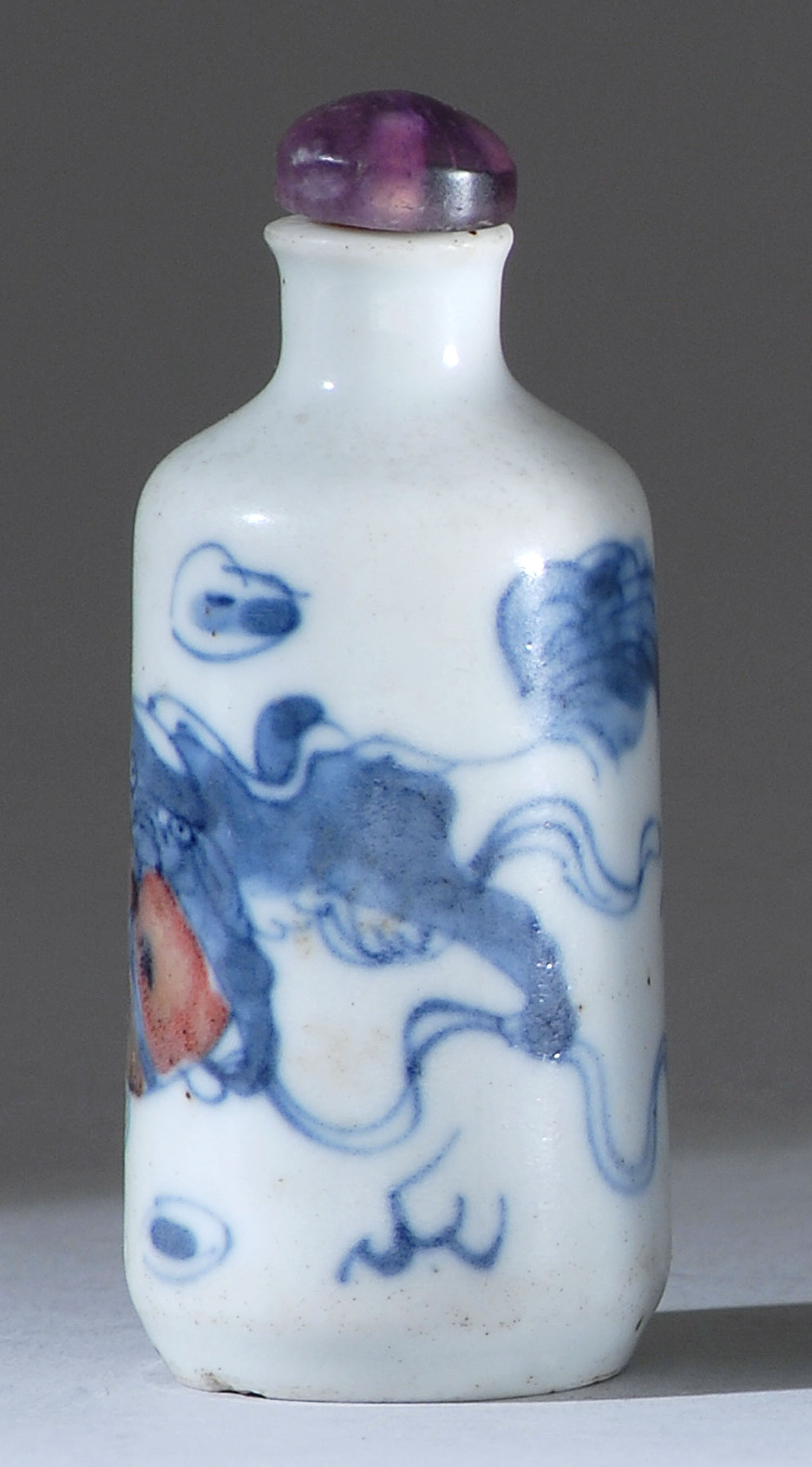 Appraisal: UNDERGLAZE BLUE PORCELAIN SNUFF BOTTLE th th CenturyIn cylinder form