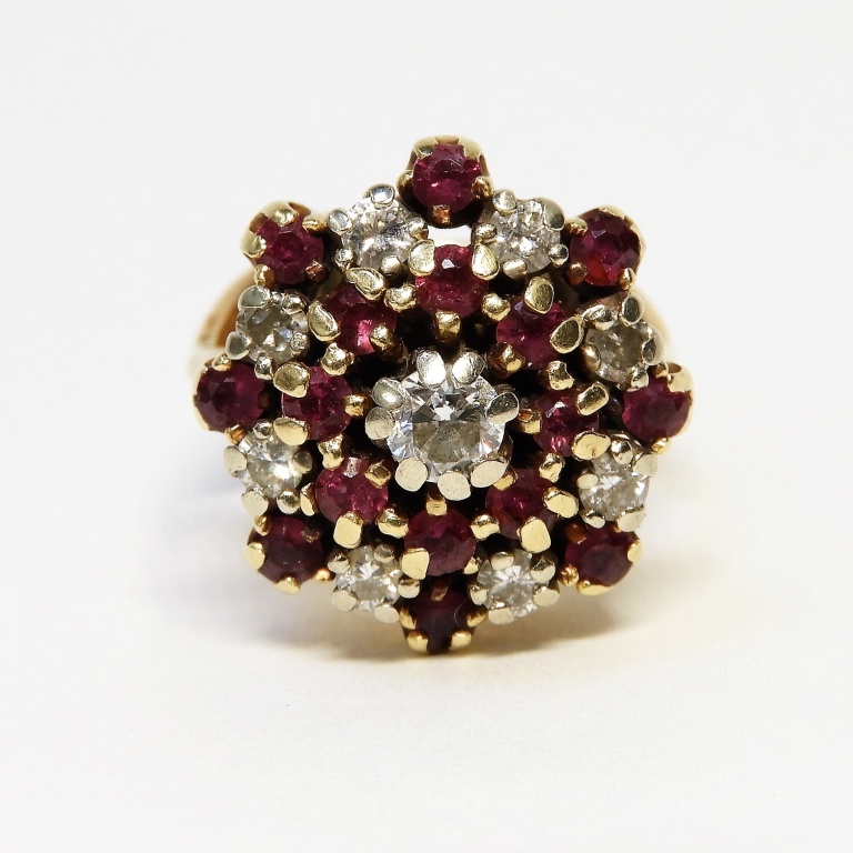 Appraisal: K GOLD RUBY DIAMOND LADY'S EVENING CLUSTER RING th Century