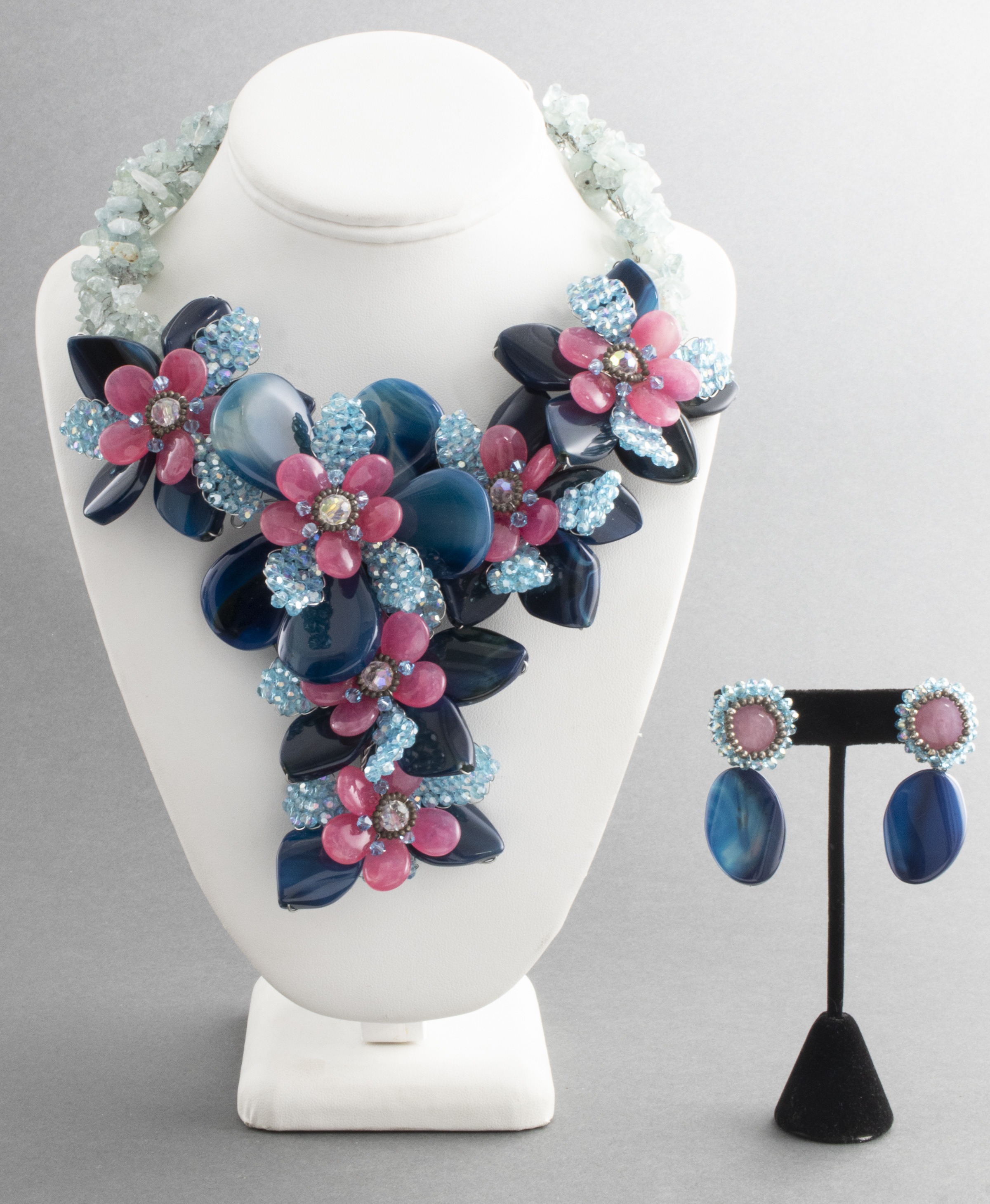 Appraisal: VILAIWAN FLORAL STONE AND BEAD NECKLACE EARRINGS Vilaiwan designer costume