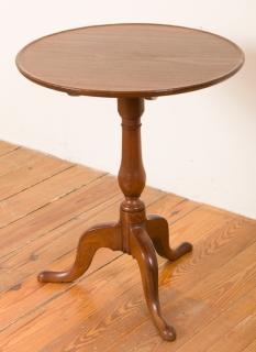 Appraisal: Pennsylvania Walnut Dish Top Tripod Table Circa - Pennsylvania walnut