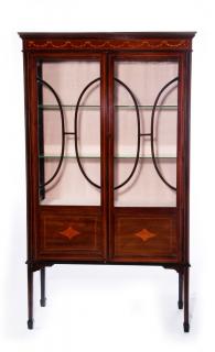 Appraisal: A FINE EARLY TH C INLAID TWO-DOOR CURIO CABINET A