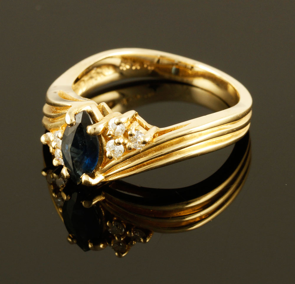 Appraisal: - K Diamond and Sapphire Ring K yellow gold diamond