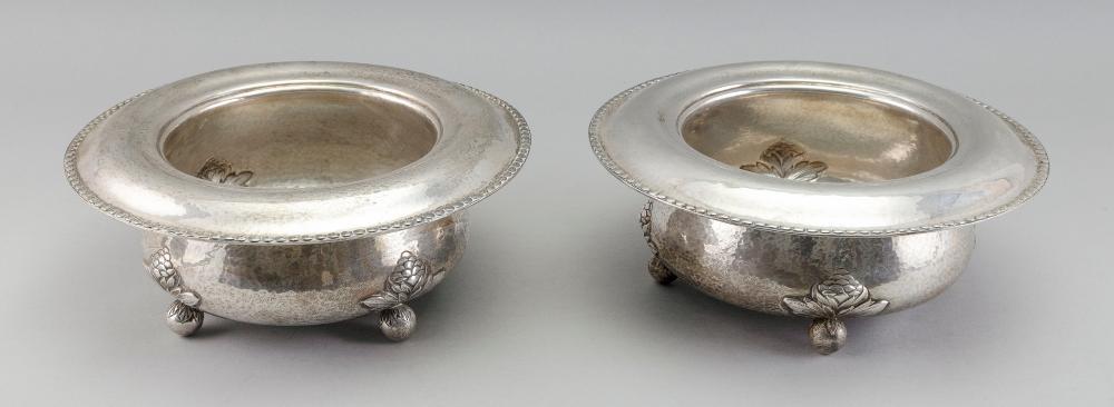 Appraisal: PAIR OF GORHAM STERLING SILVER SERVING BOWLS FIRST HALF OF