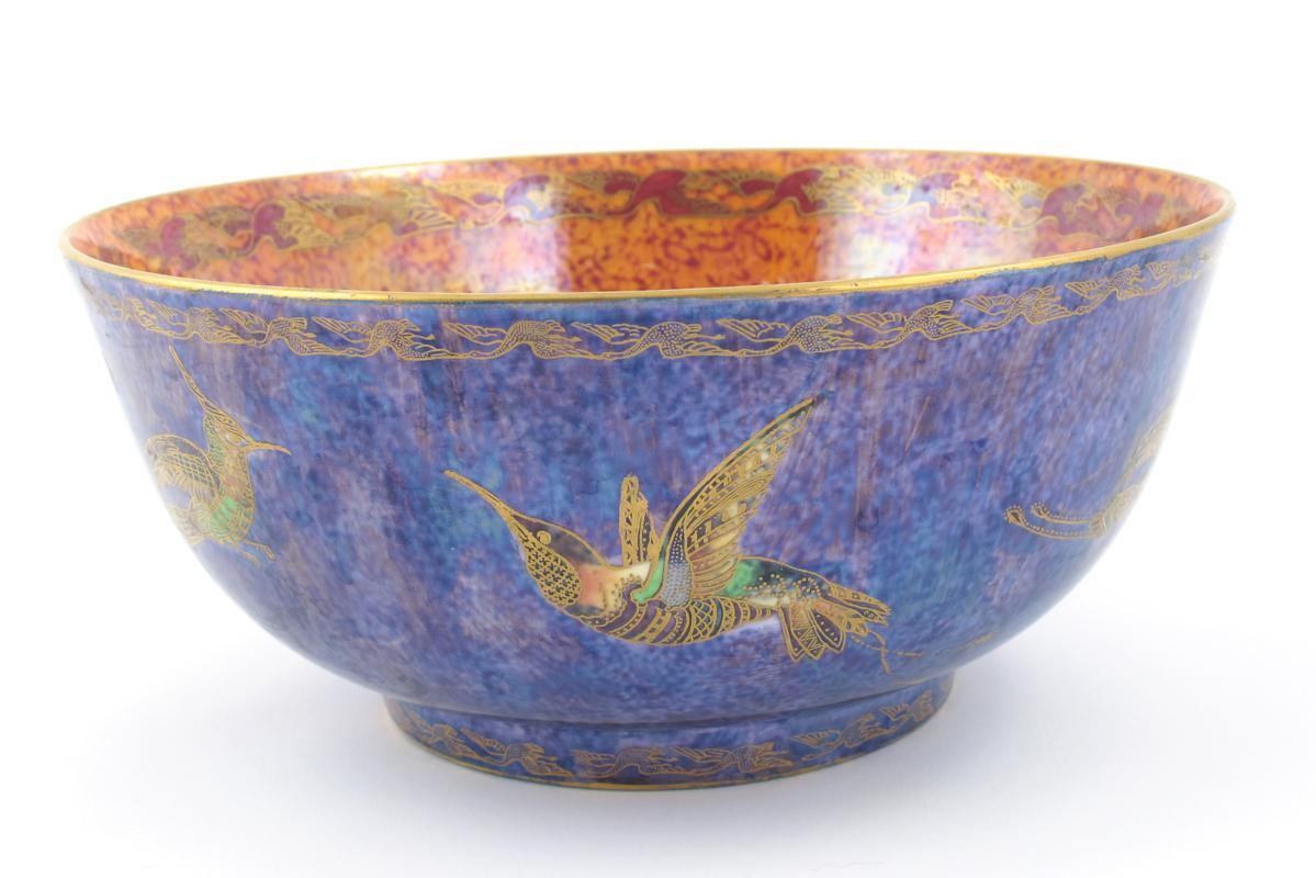 Appraisal: A Wedgwood Hummingbird lustre bowl