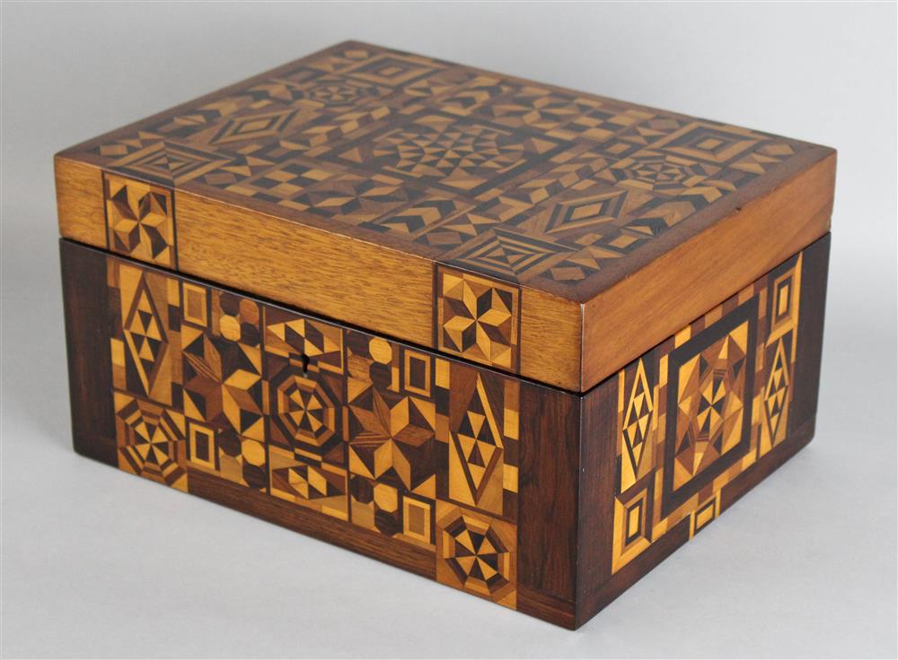 Appraisal: TUNBRIDGEWARE RECTANGULAR BOX the hinged cover with elaborate parquetry on