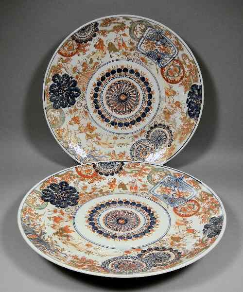 Appraisal: A pair of Japanese ''Imari'' porcelain chargers decorated in a