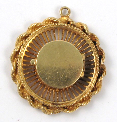 Appraisal: FOURTEEN KARAT GOLD PENDANT weighing grams