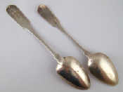 Appraisal: Irish silver A fiddle pattern tablespoon Richard Sawyer Dublin cm