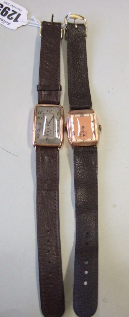 Appraisal: A gentleman's ct gold rectangular cased wristwatch with a circular