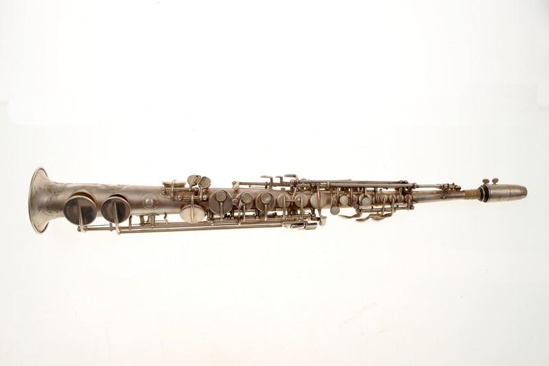 Appraisal: SAXOPHONE E - 'S SOPRANO SAXOPHONE 'XX CENTURY' BY HAWKES