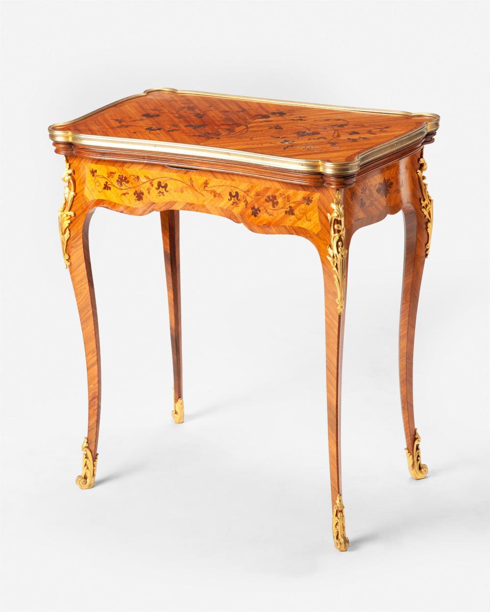 Appraisal: A Fran ois Linke marquetry flip-top game table Fourth-quarter th