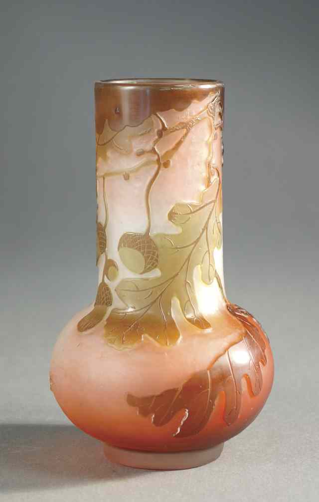 Appraisal: GALLE ART GLASS CAMEO VASE c pre- in oak leaf