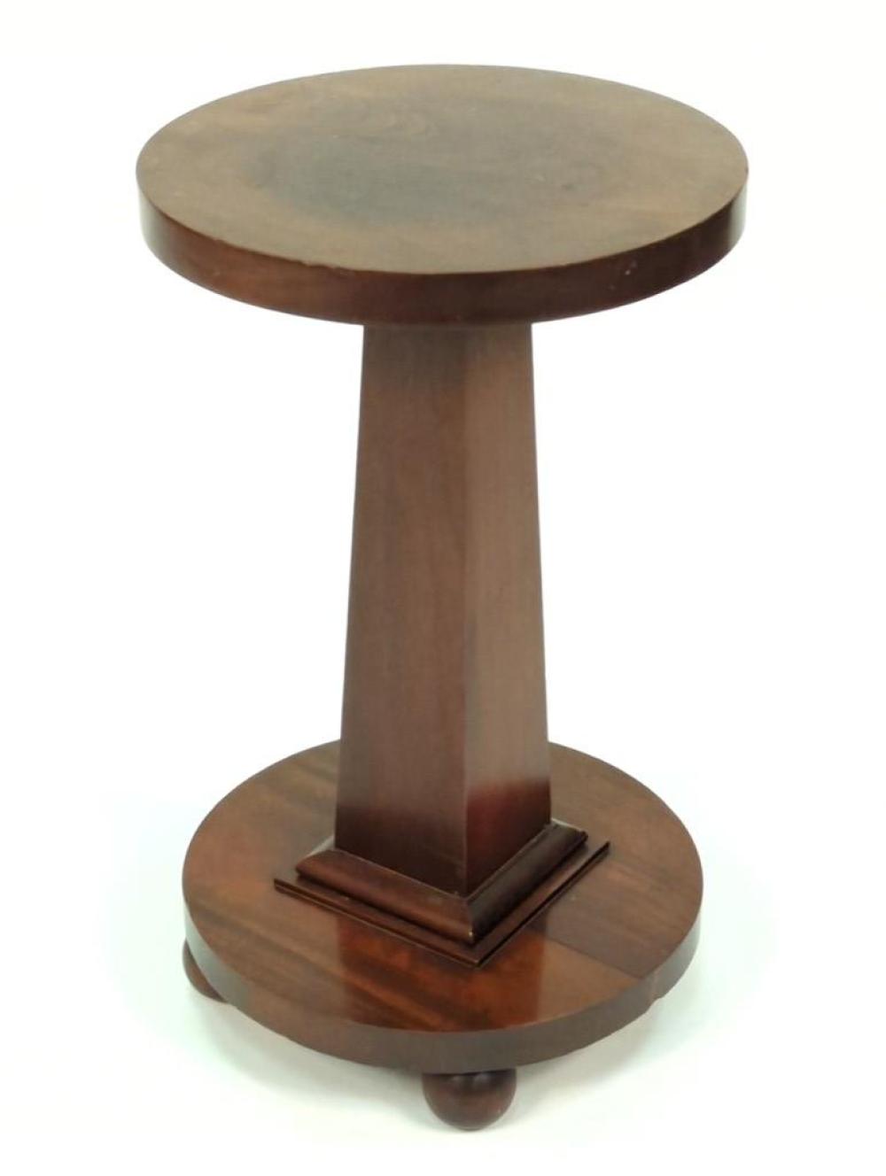 Appraisal: TAPERED MAHOGANY SOLID WOOD FERN STAND PEDESTAL WITH BALL FEET