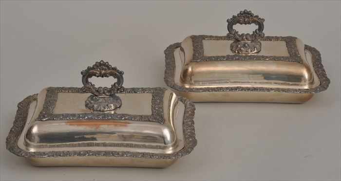 Appraisal: PAIR OF ENGLISH SILVERPLATE ENTR E DISHES AND COVERS Each