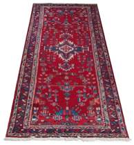 Appraisal: A Baktiari Runner th Century A floral runner with a