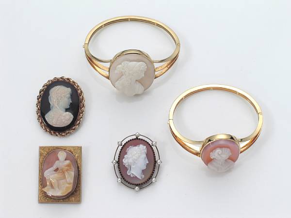 Appraisal: A collection of cameo and k gold jewelry comprising two