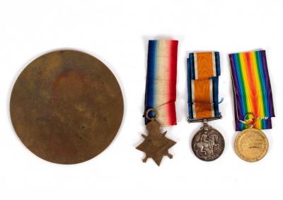 Appraisal: A WWI casualty group to Private F Tugwell Worcestershire Regiment