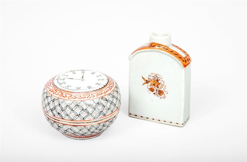 Appraisal: Two Chinese Export Porcelain Articles Comprising a circular lidded box