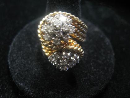 Appraisal: karat yellow gold and diamond ring th century Rope design