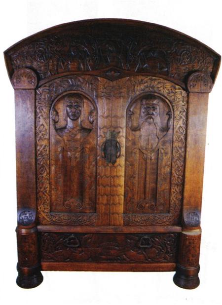 Appraisal: SCANDINAVIAN SCHOOL DINING ROOM SUITE CIRCA carved oak comprising a