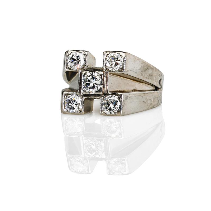 Appraisal: ART DECO DIAMOND K WHITE GOLD RING Five stone geometric