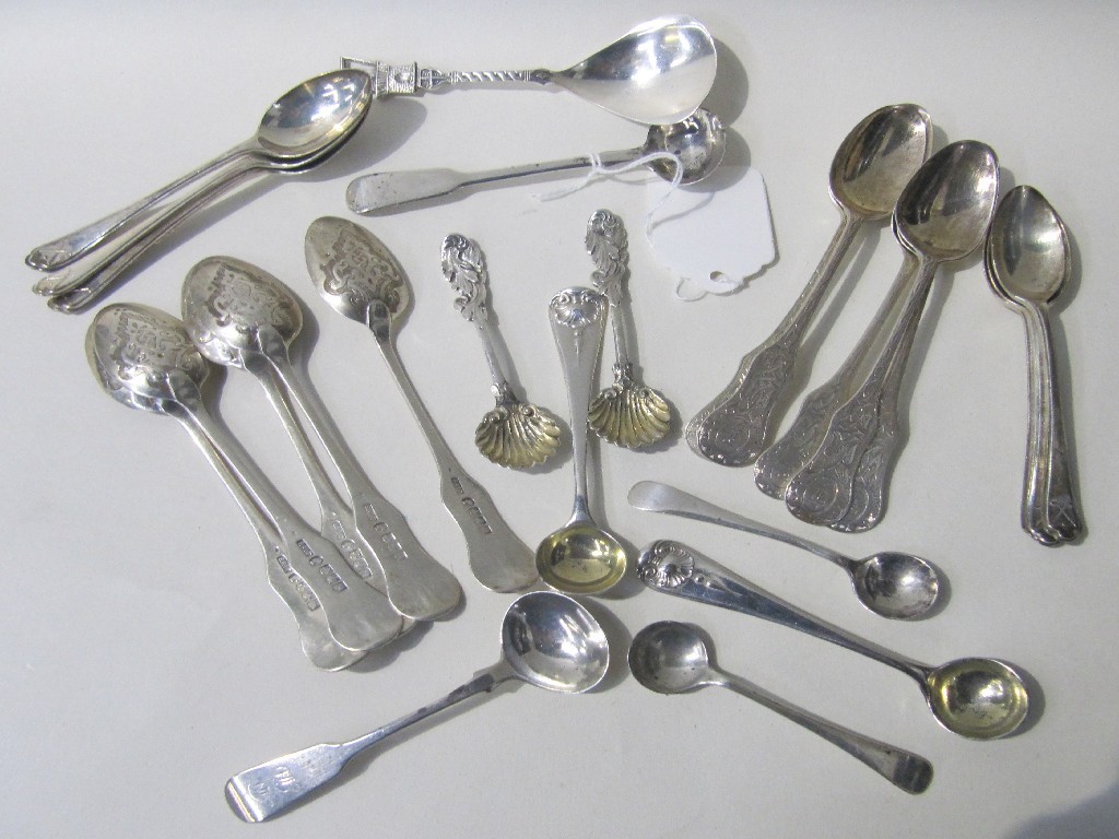 Appraisal: Lot comprising set of ten Victorian silver teaspoons five silver