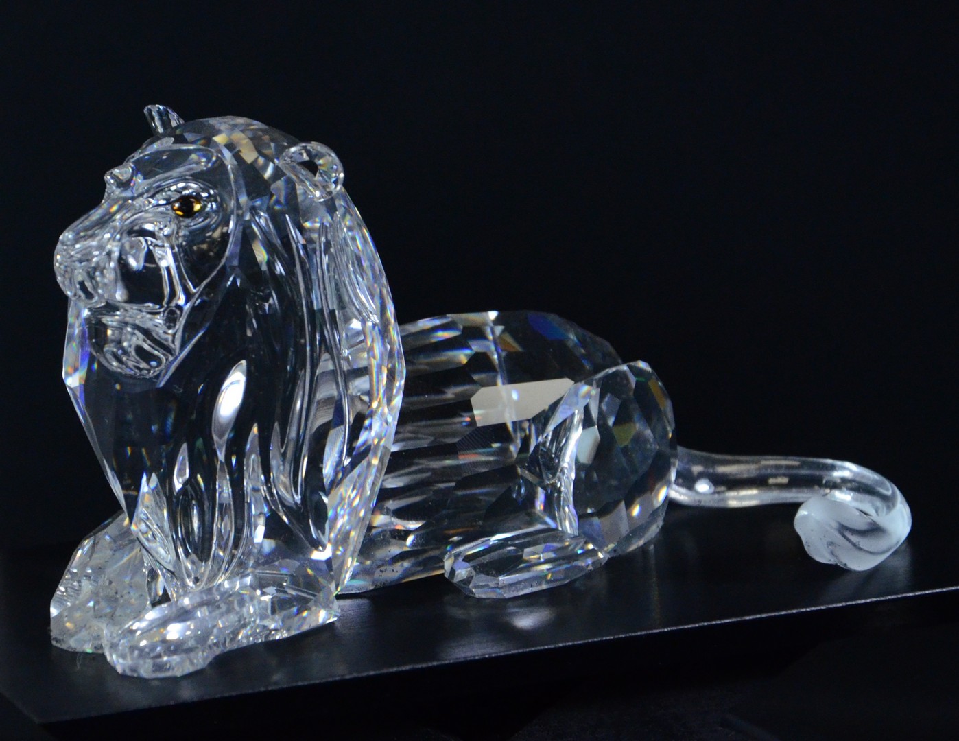 Appraisal: Swarovski Collectors Society Annual Edition Inspiration Africa Lion lead crystal