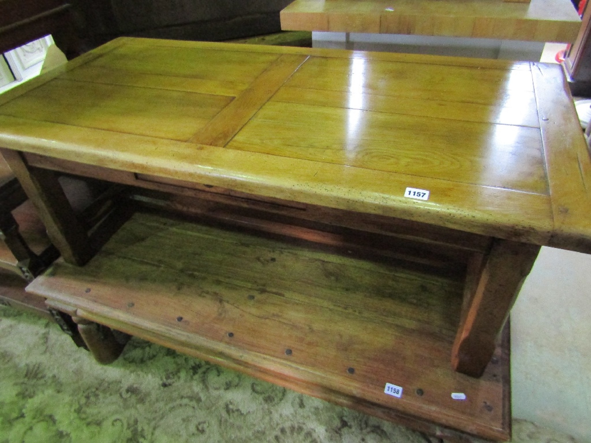 Appraisal: A Wesley Barrel good quality reproduction low oak occasional table