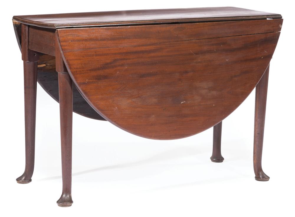 Appraisal: Queen Anne Mahogany Drop-Leaf Table th c oval top tapered