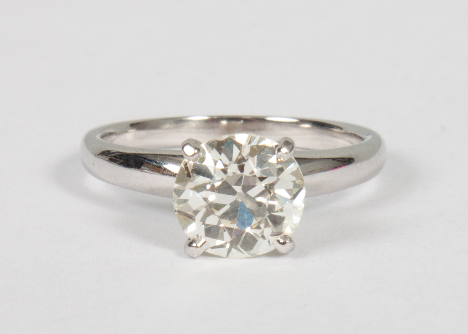 Appraisal: Lady's platinum diamond solitaire ring round mine-cut diamond about cts