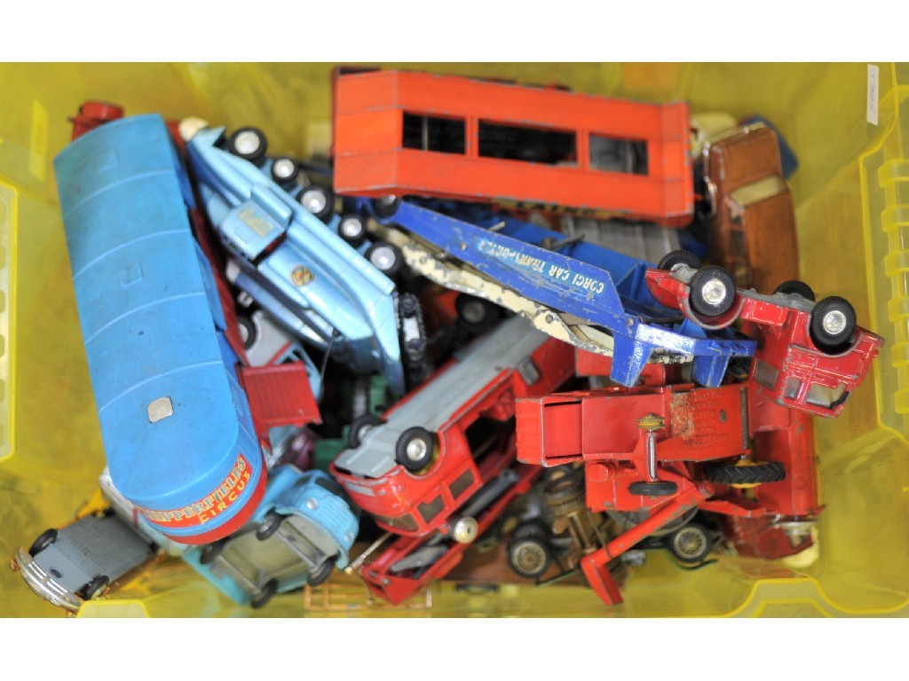 Appraisal: Box of toy vehicles