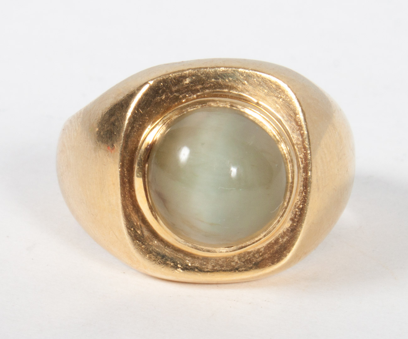 Appraisal: Cartier K chrysoberyl cabochon ring size grams Condition Additional comments