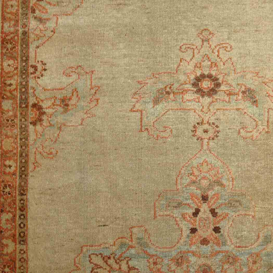 Appraisal: Sultanabad Rug Central Persia last quarter of the th century