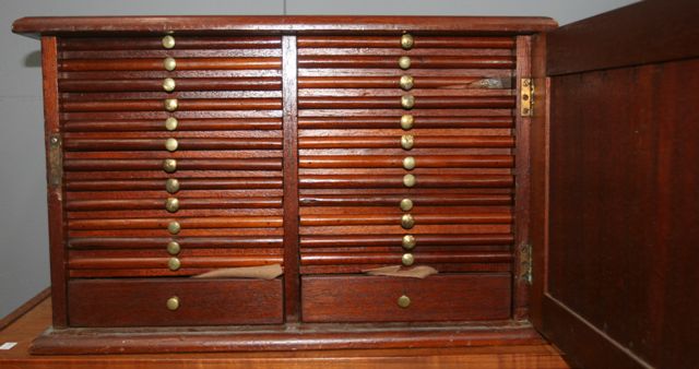 Appraisal: Numismatic cabinet