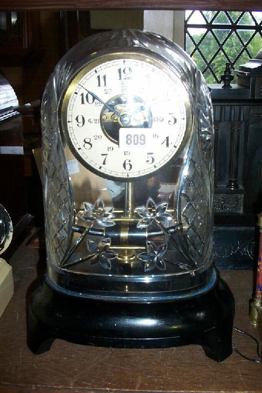 Appraisal: A good Bulle patent electric clock set on an oval