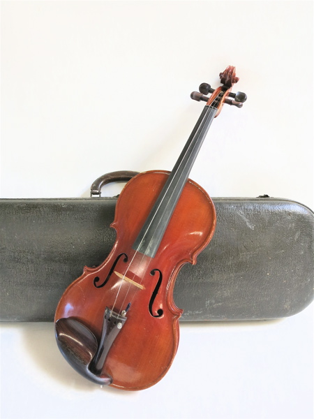 Appraisal: WILLIAM WILKANOWSKI POLISH AMERICAN B VIOLIN AND BOW body with