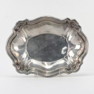 Appraisal: Reed Barton Sterling Silver Deep Serving Dish Reed Barton Sterling