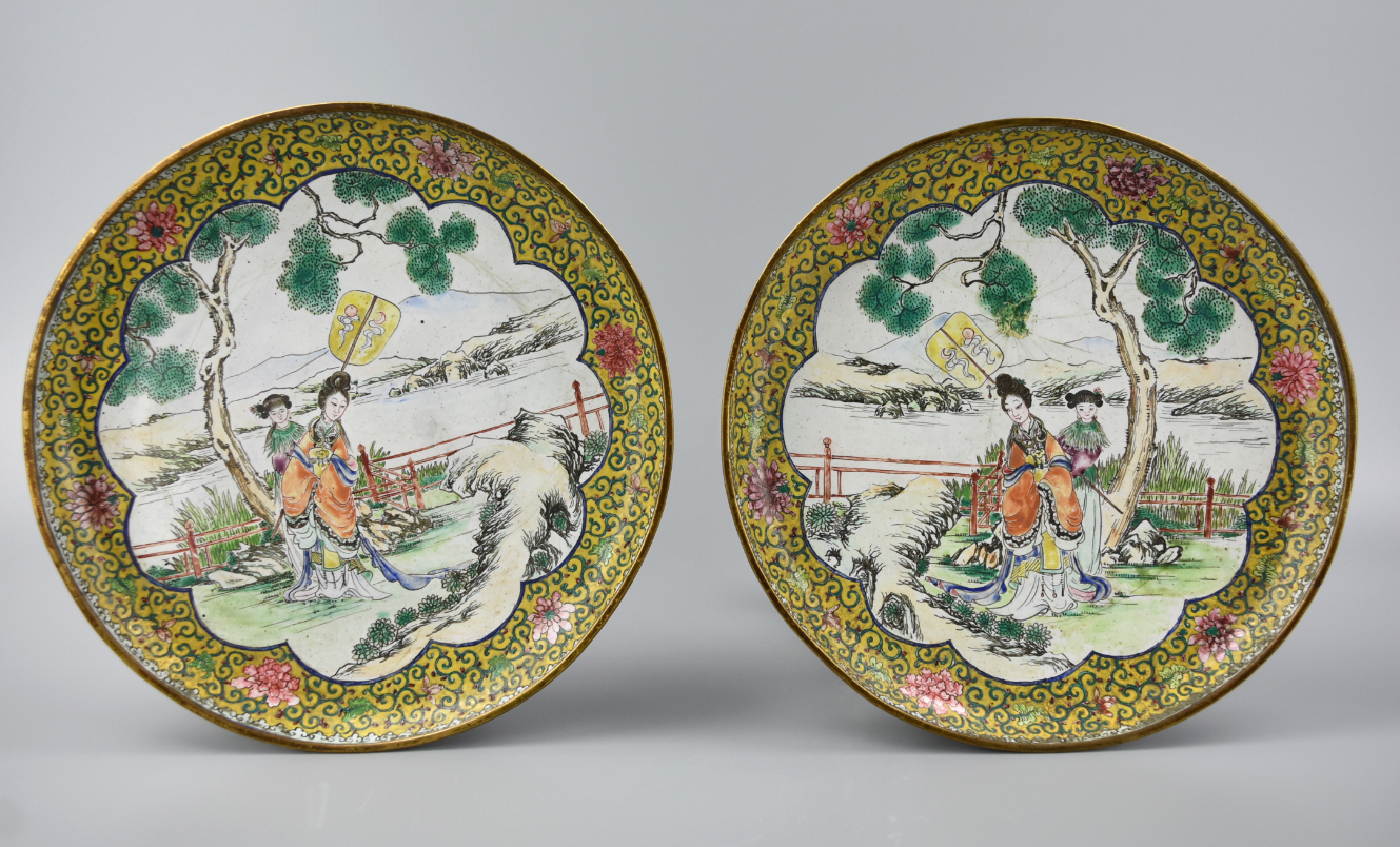 Appraisal: PAIR OF CHINESE CANTON ENAMEL GLAZED PLATES TH C A